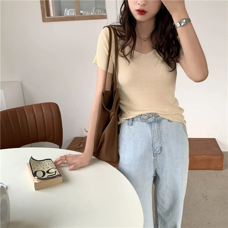 Slim Ribbed V-Neck Short-Sleeve Knit Top
