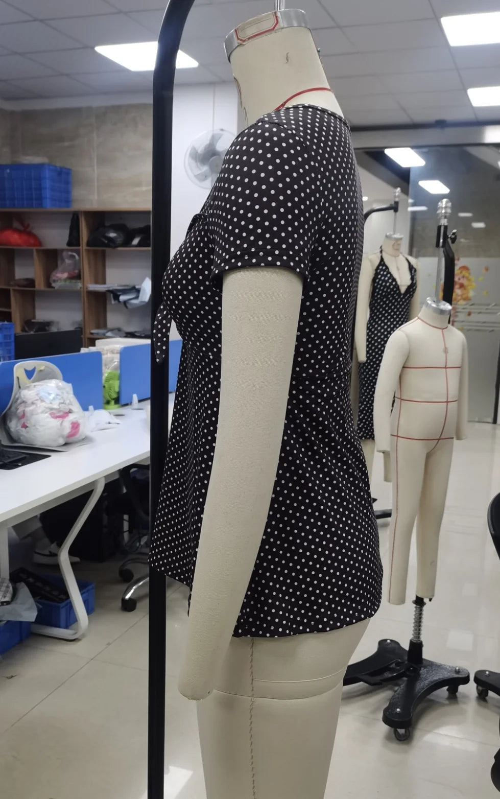 Dotted Puff Sleeve Top