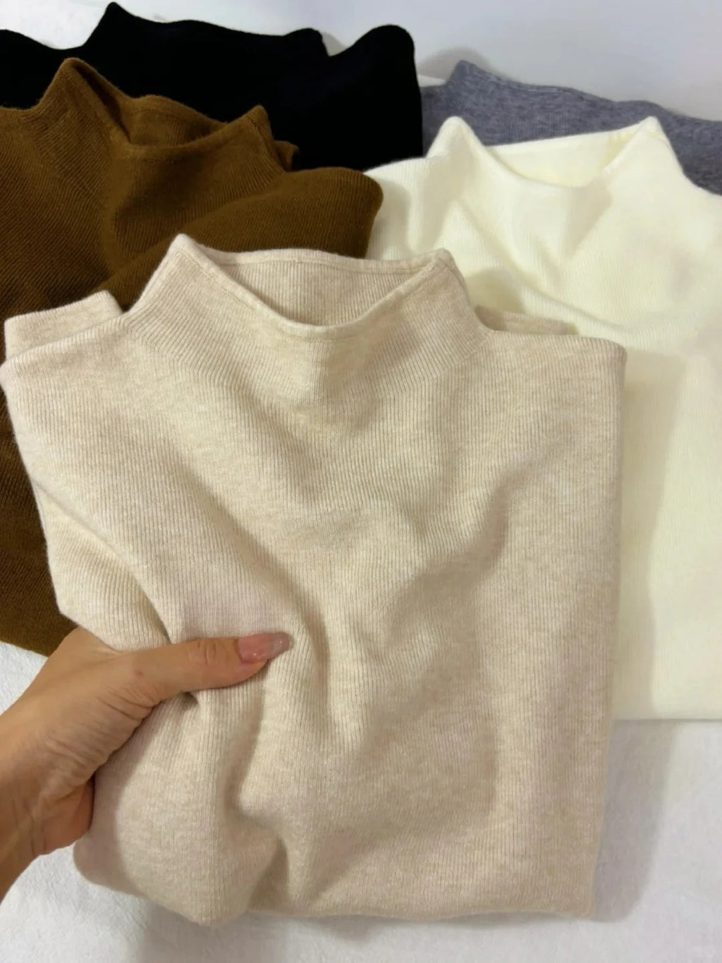 Vintage Slim Turtleneck Knit Pullover