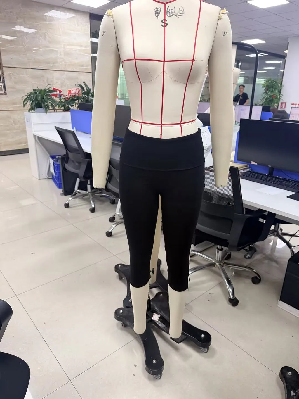 Low Rise Split Hem 3/4 Length Skinny Pants Women Solid Fold Over Waistband Capri Leggings Casual Summer Streetwear Yoga Pants
