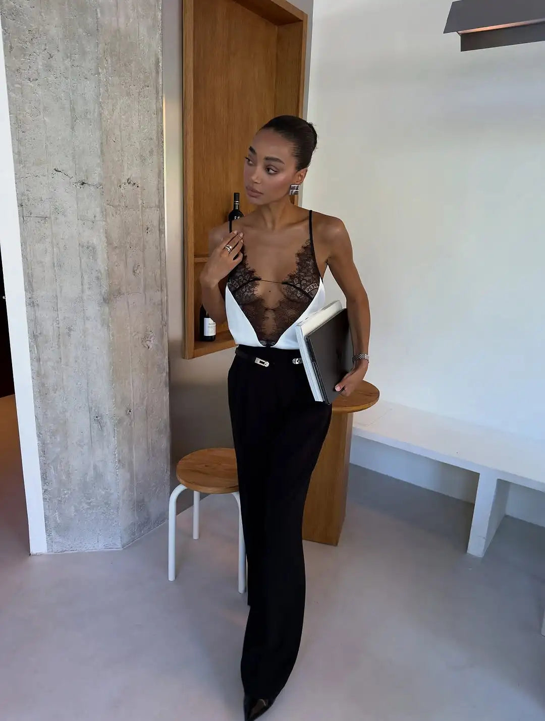 Lace Patchwork Sling Top Women Chic Deep V-neck Hollow-out Sleeveless Off-shoulder Short Blouse Lady 2025 Daily Highstreet Tops