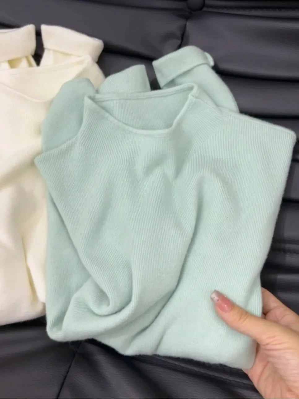 Vintage Slim Turtleneck Knit Pullover