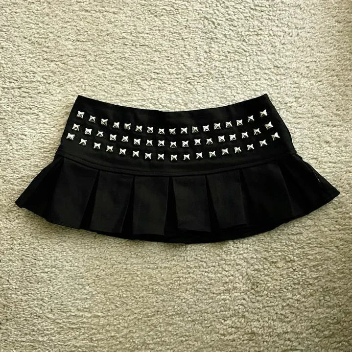 Saint Ivy Y2K Adjustable Waist Gothic Denim Mini Skirt