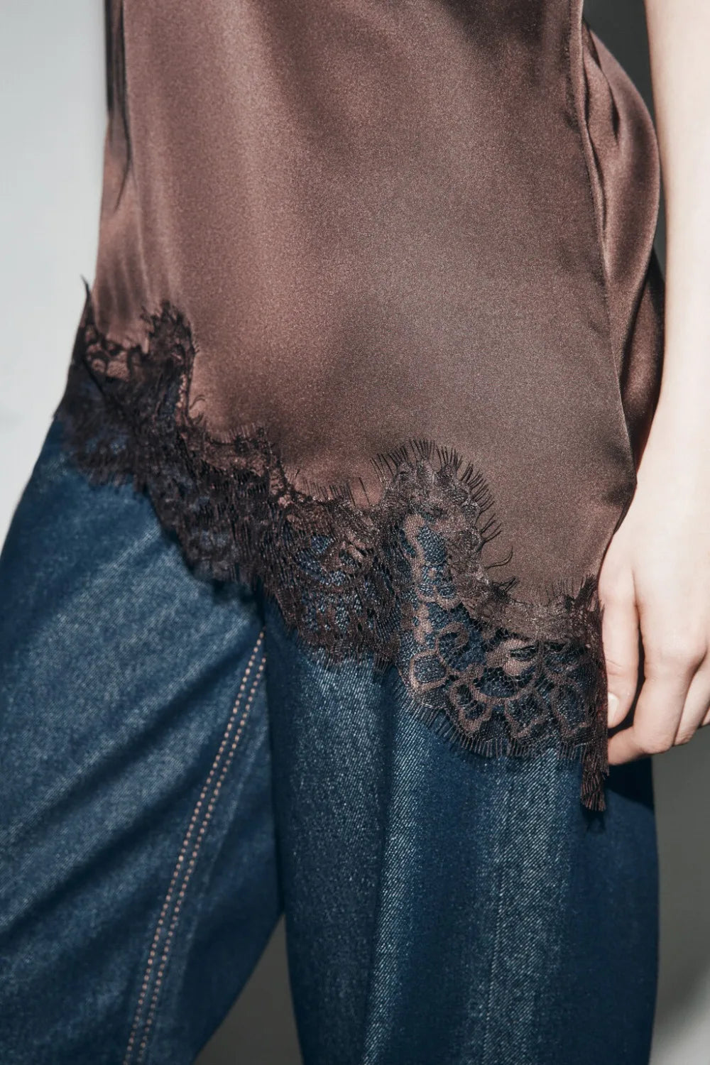 Chic Asymmetrical Lace Lace Patchwork Top Sexy Lace Sleeveless Camisole Tops Backless V Neck Backless Tops Summer Wear